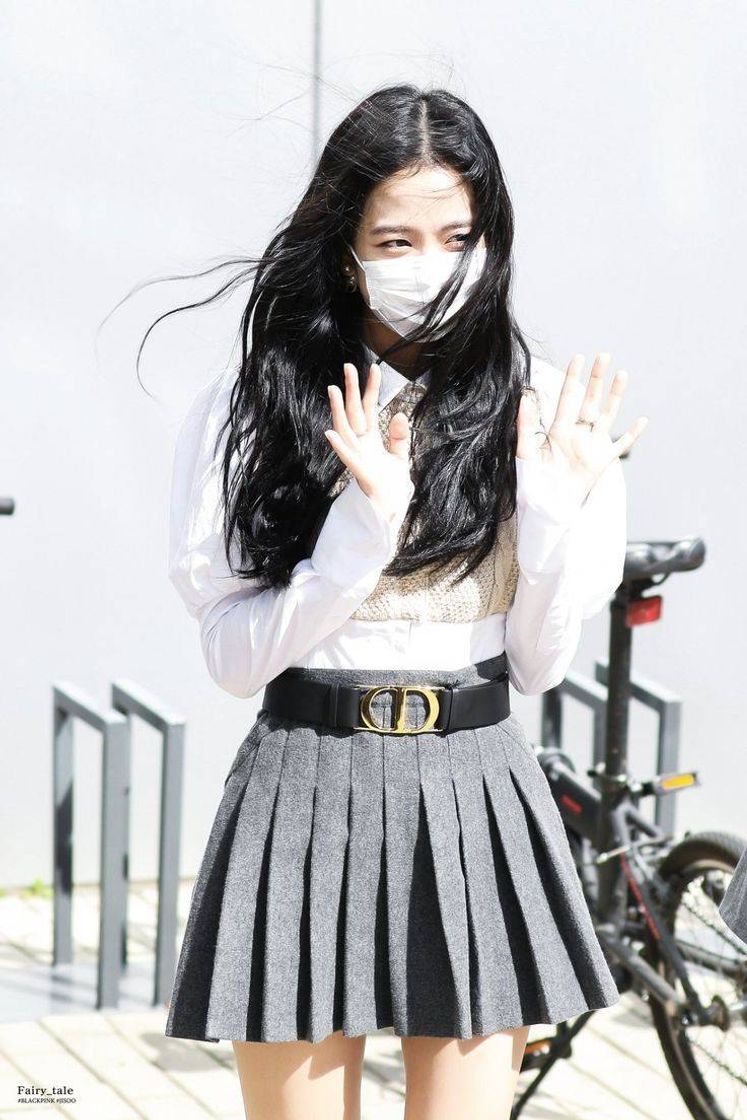 Social Kim Jisoo