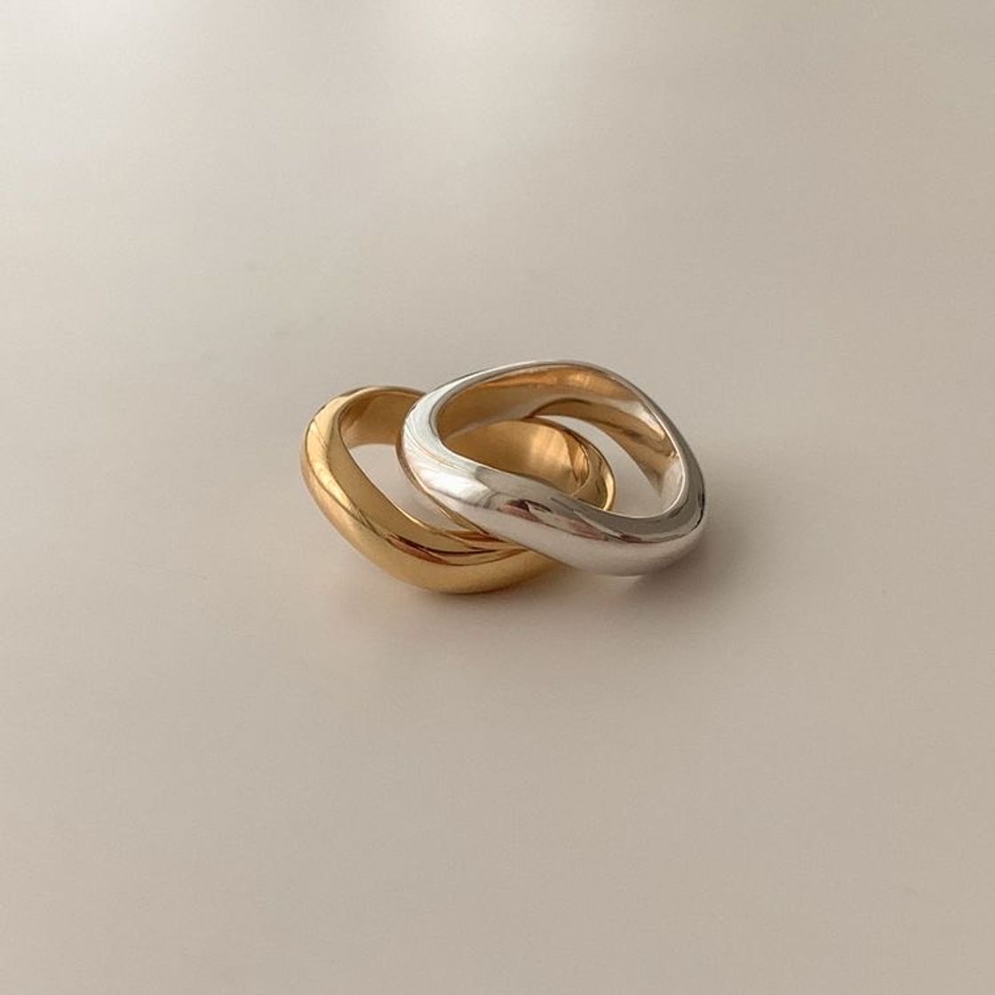 Social rings 