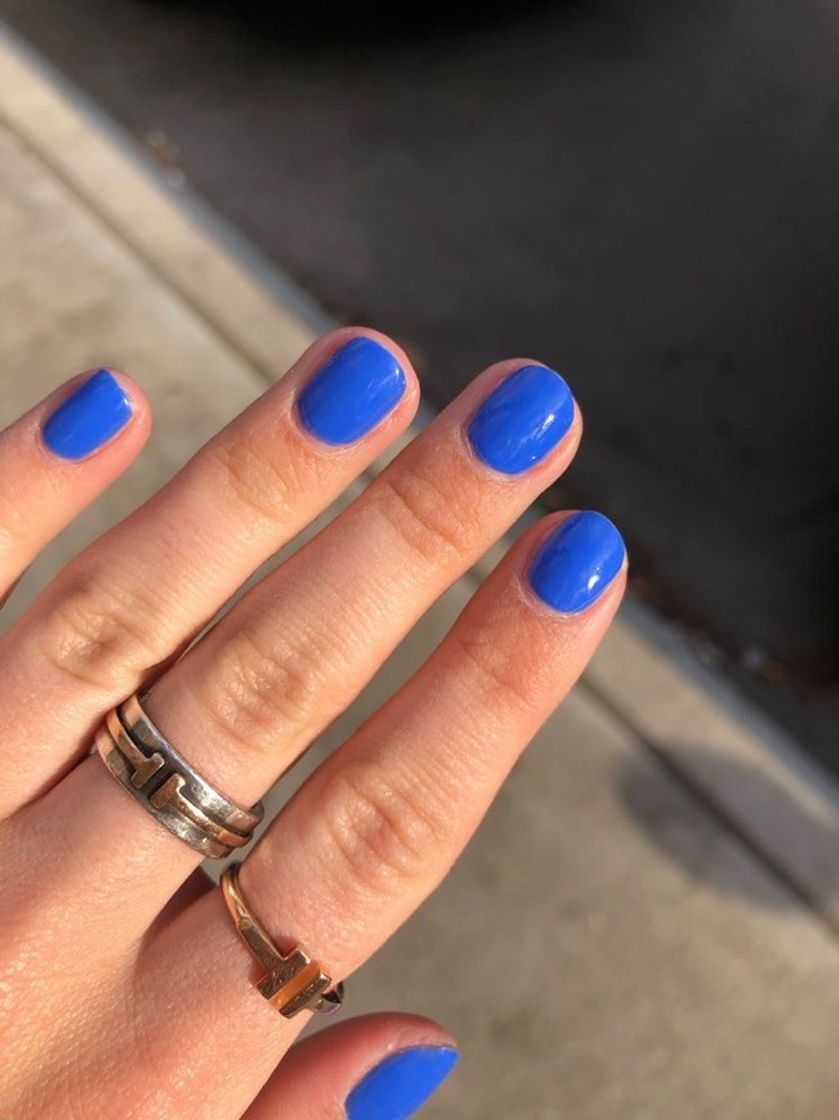 Social blue nails
