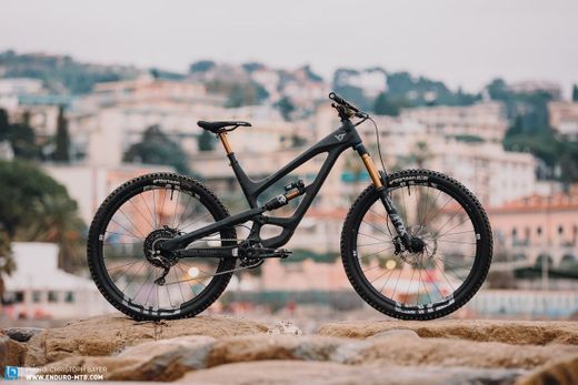 Yt cf pro race