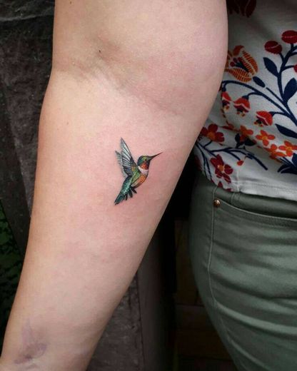 Tatto com pássaro lindoo