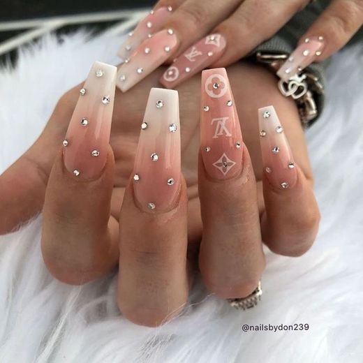 INSPIRAÇÃO DE UNHAS 