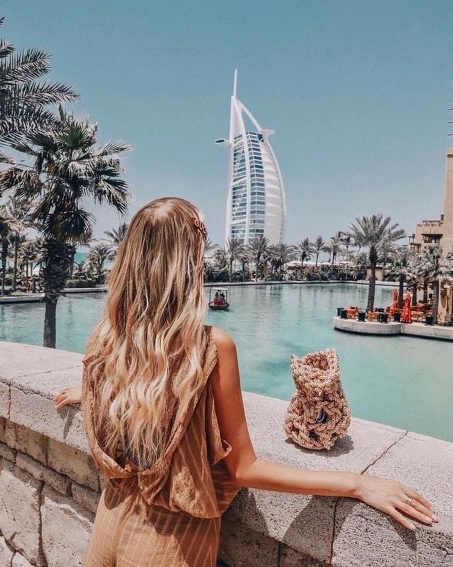 Dubai + luxury 