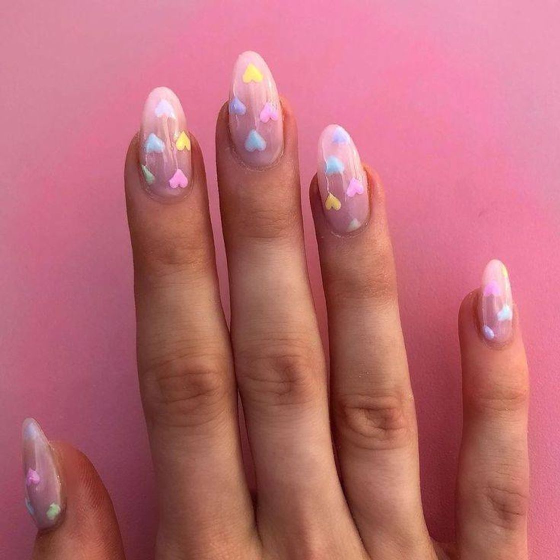 Moda Unhas de coração 💞