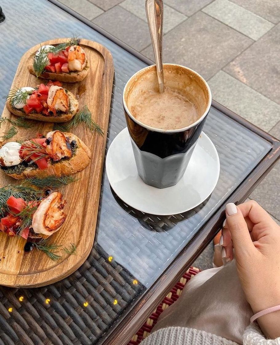 Moda Bruschetta and Cappuccino 🤎