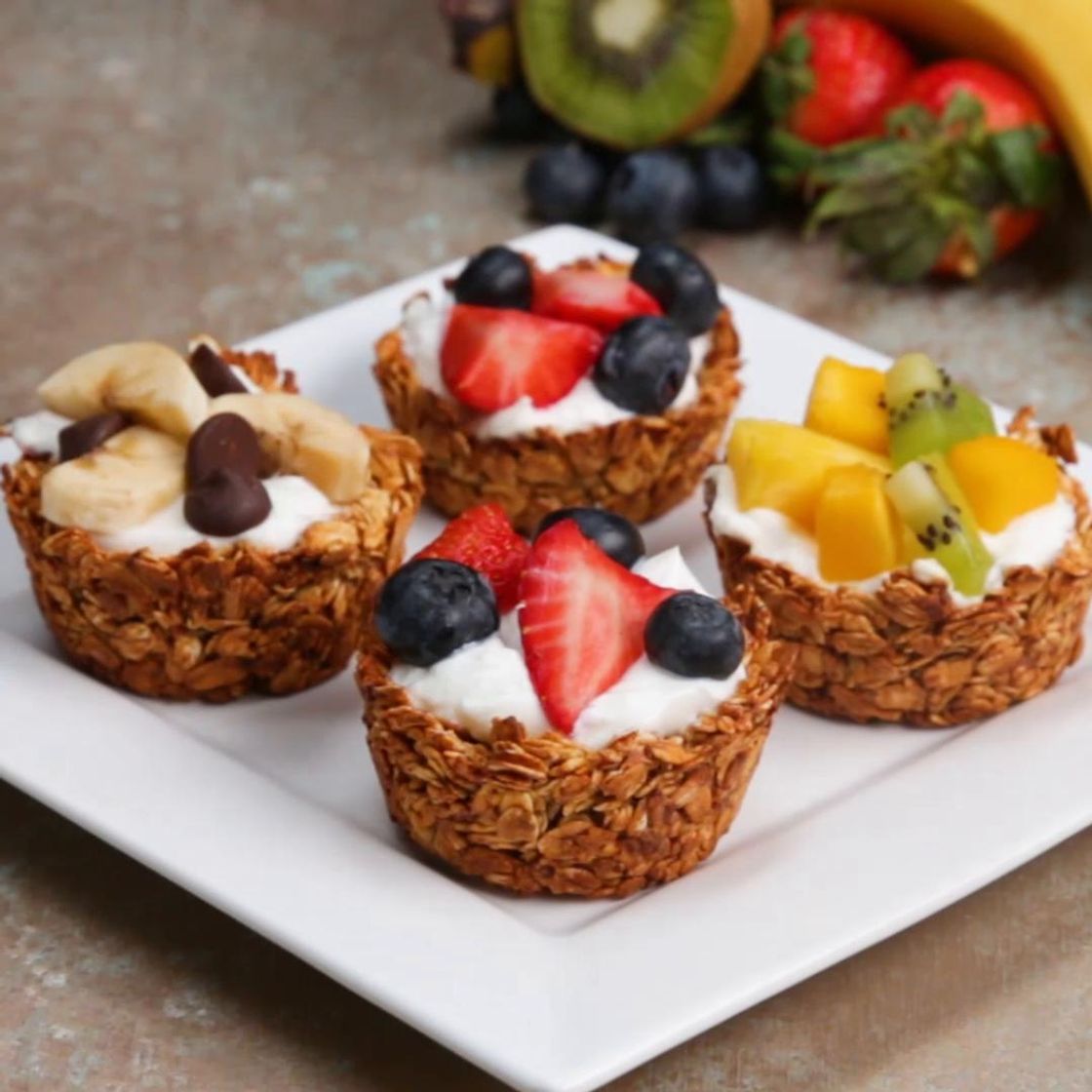 Fashion Frozen Yogurt Granola Cups Recipe by Tasty