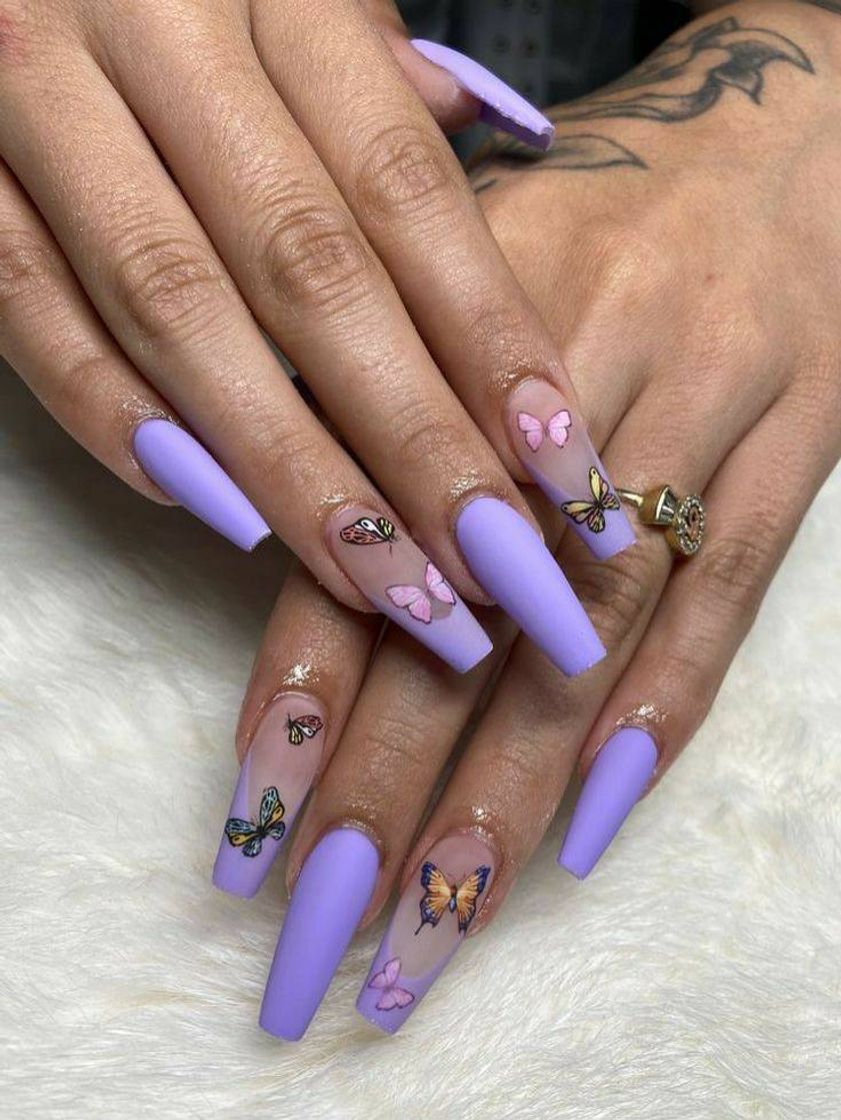 Moda Unhas lindas de borboleta 💅🤍🦋