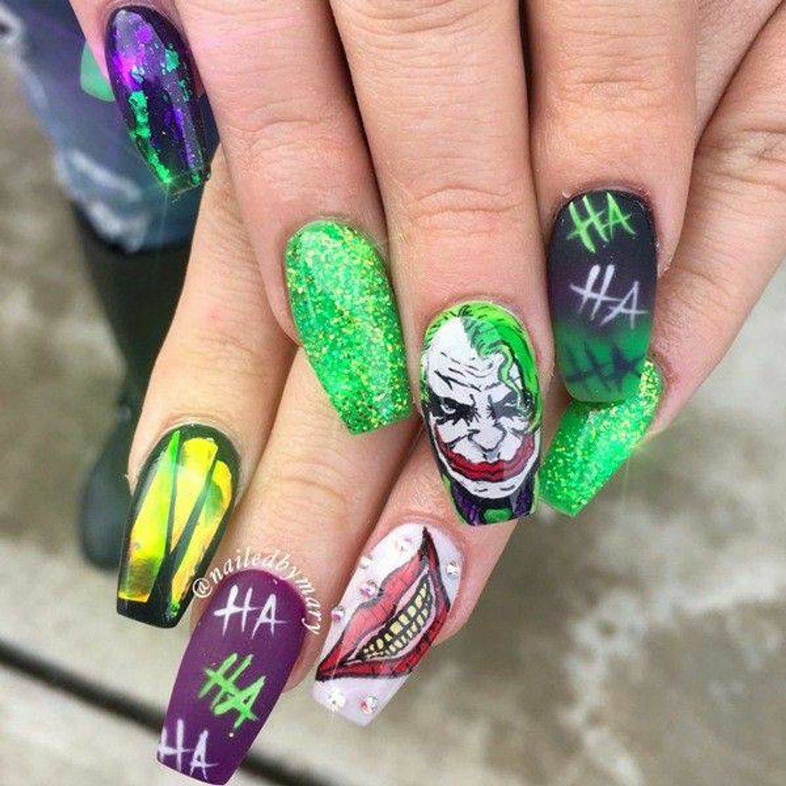 Moda Unhas do coringa