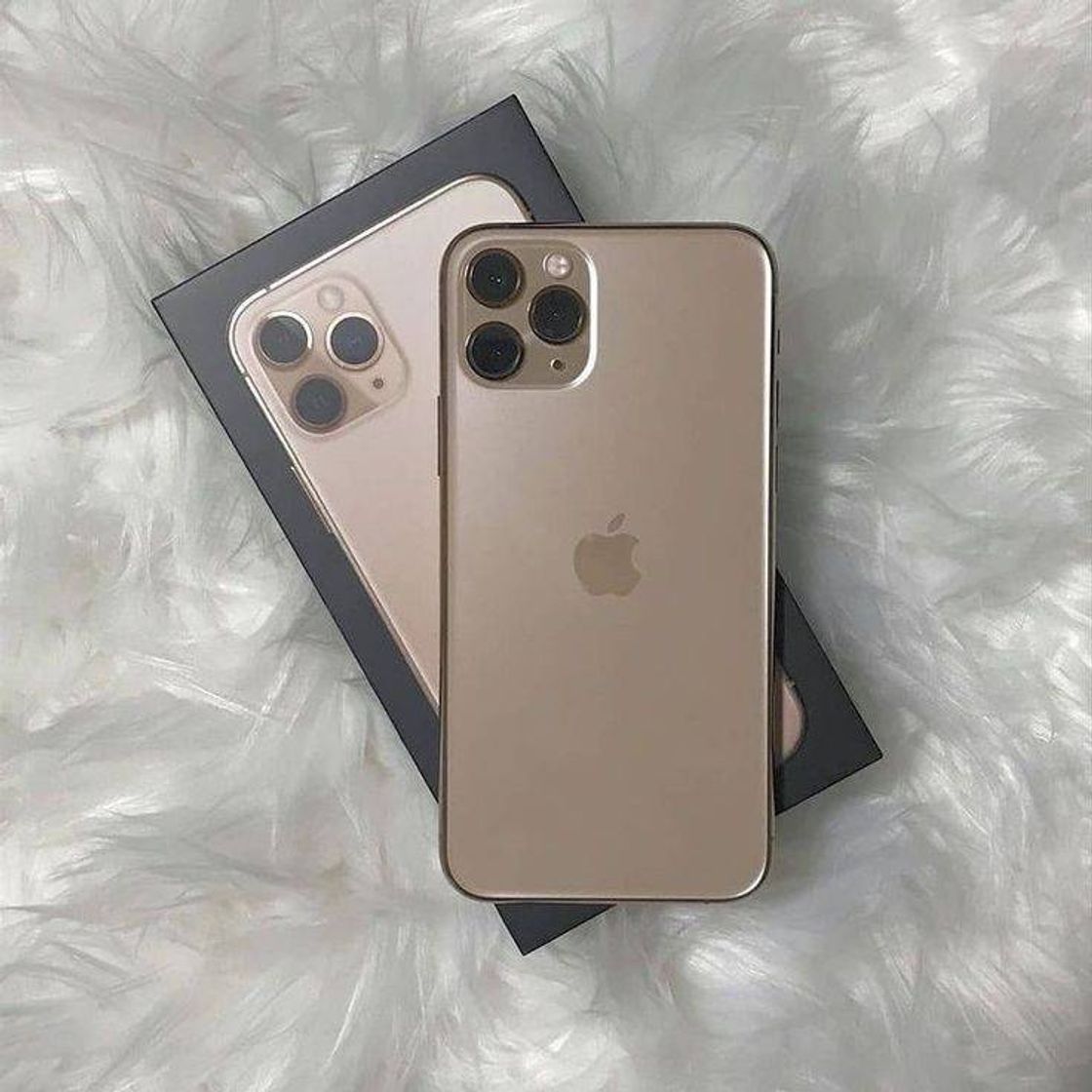 Fashion Apple 🥰📱