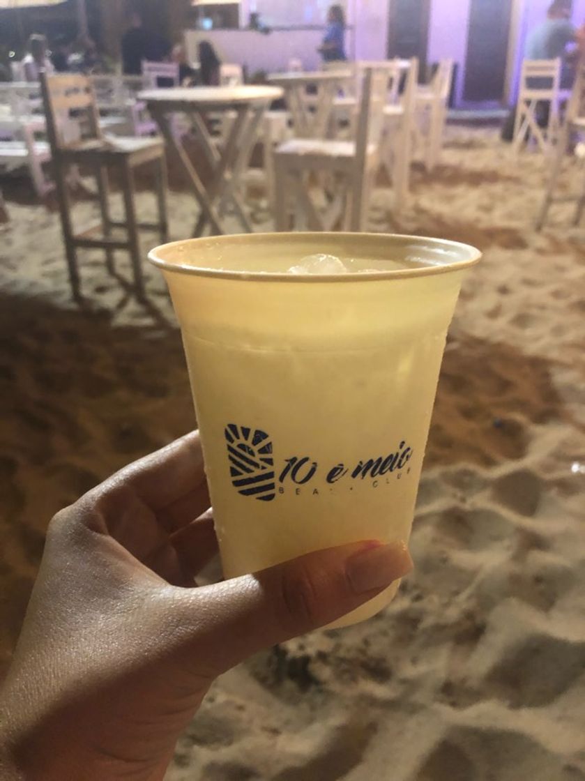 Restaurants 10 e Meio Beach Club