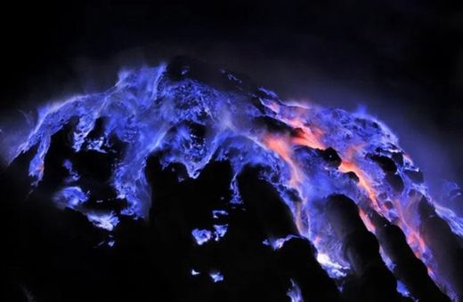 Vulcão lava azul