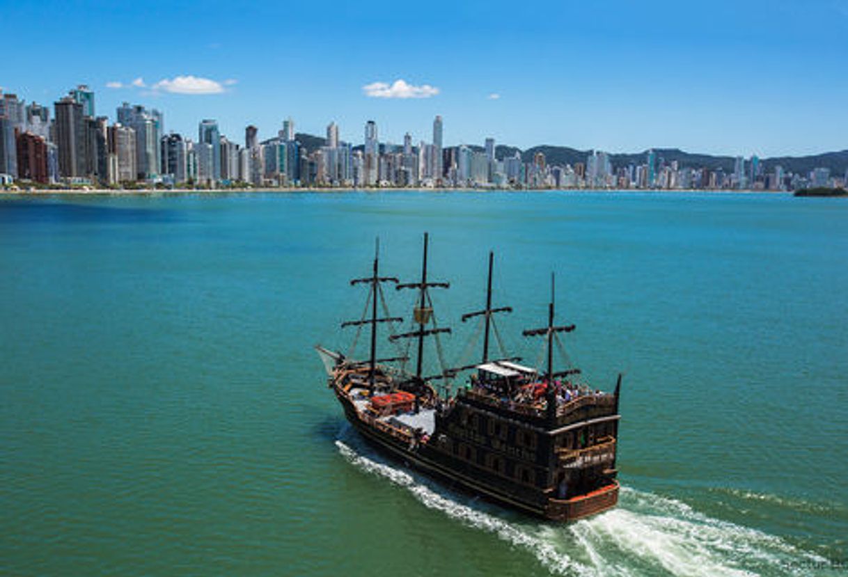 Lugar Barco Pirata-Trapiche da Praia de Laranjeiras