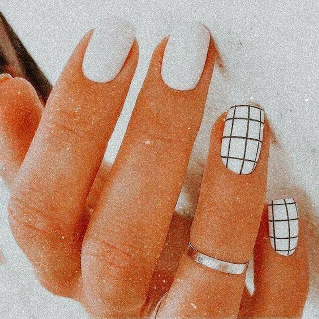 Fashion unhas curtas delicadas 🖤