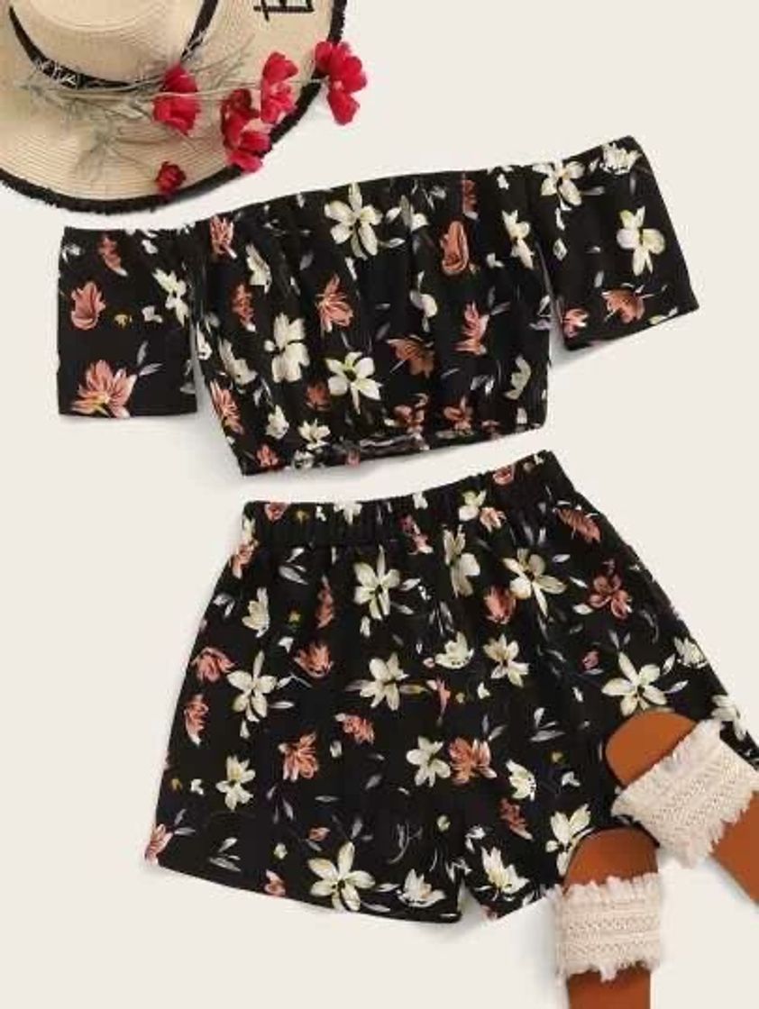 Fashion conjunto preto floral