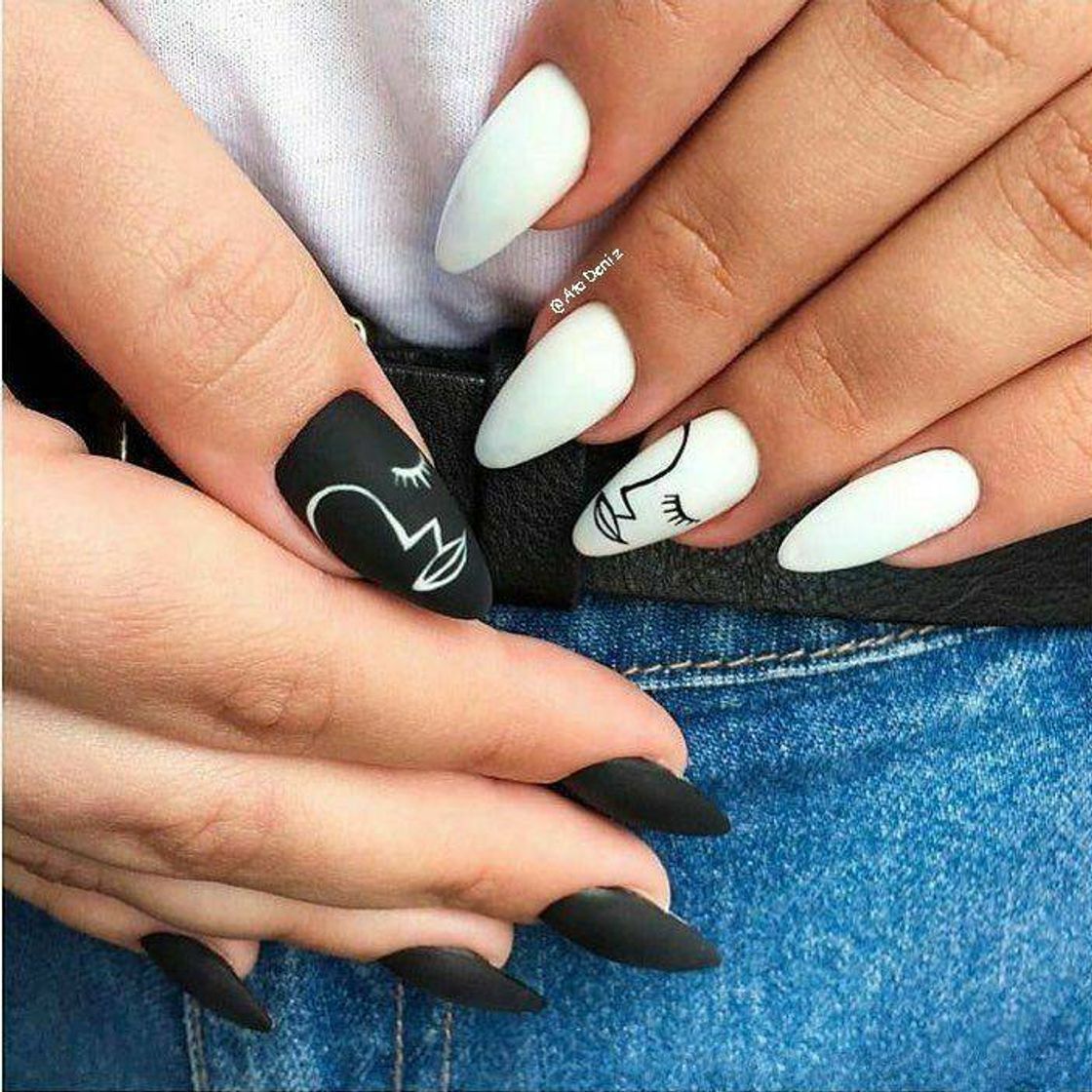 Moda Unhas decoradas de rostos