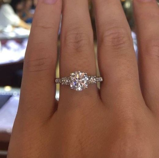 Engagement ring 🥰