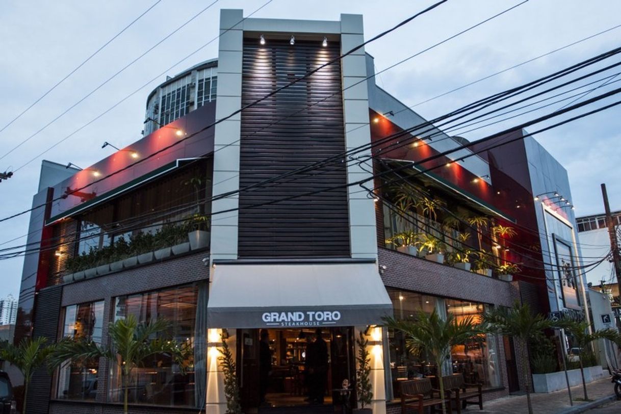 Restaurantes Grand Toro Steakhouse