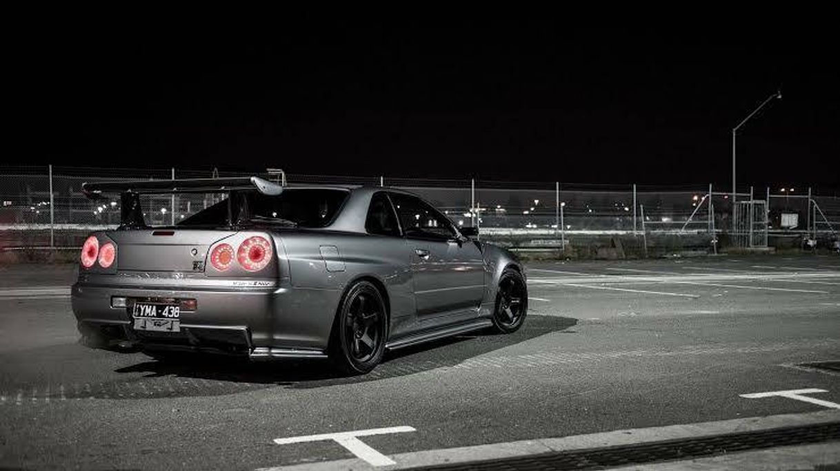 Moda Nissan skyline r34