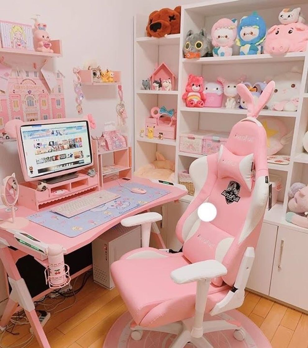 Moda Kwaii gamer room