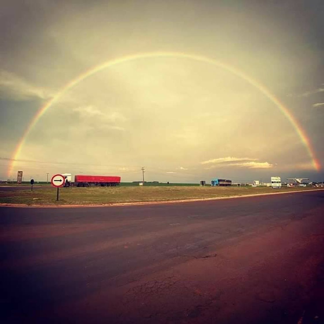 Moda O SINAL DA ALIANÇA

Gênesis 9,12-17
📷Chapadão do Sul-MS 🌈❤