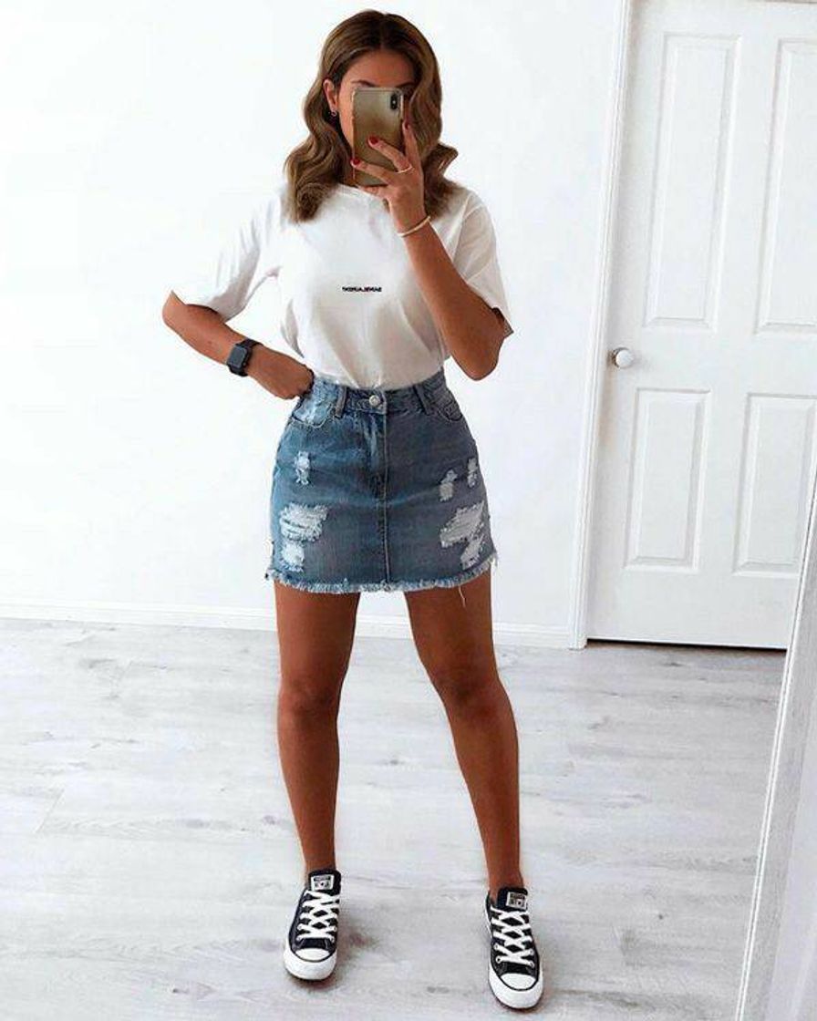 Social look saia e blusa branca