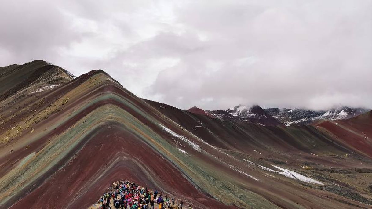 Place Vinicunca Rainbow Mountain