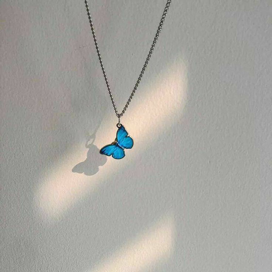 Moda Blue butterfly necklace 🦋