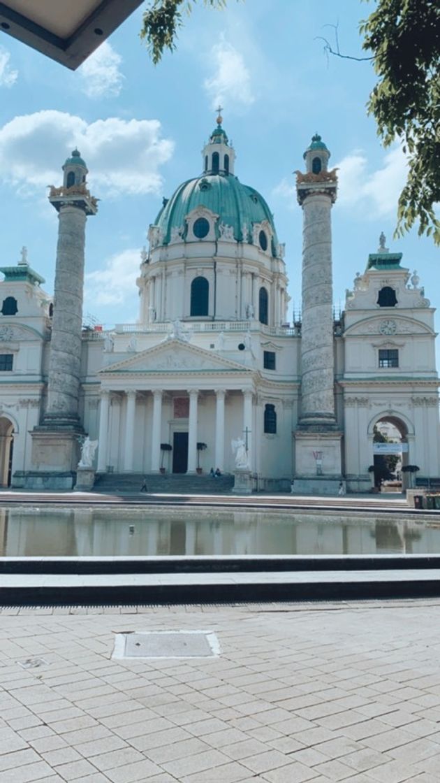 Place Karlskirche