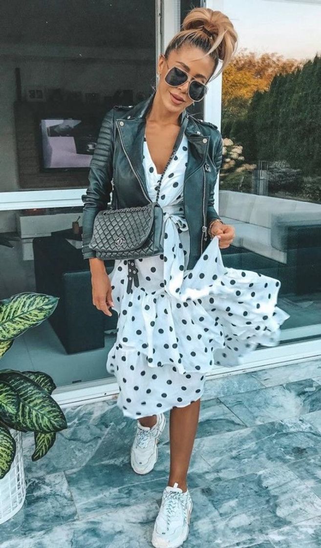 Moda polka dot dresses are back 