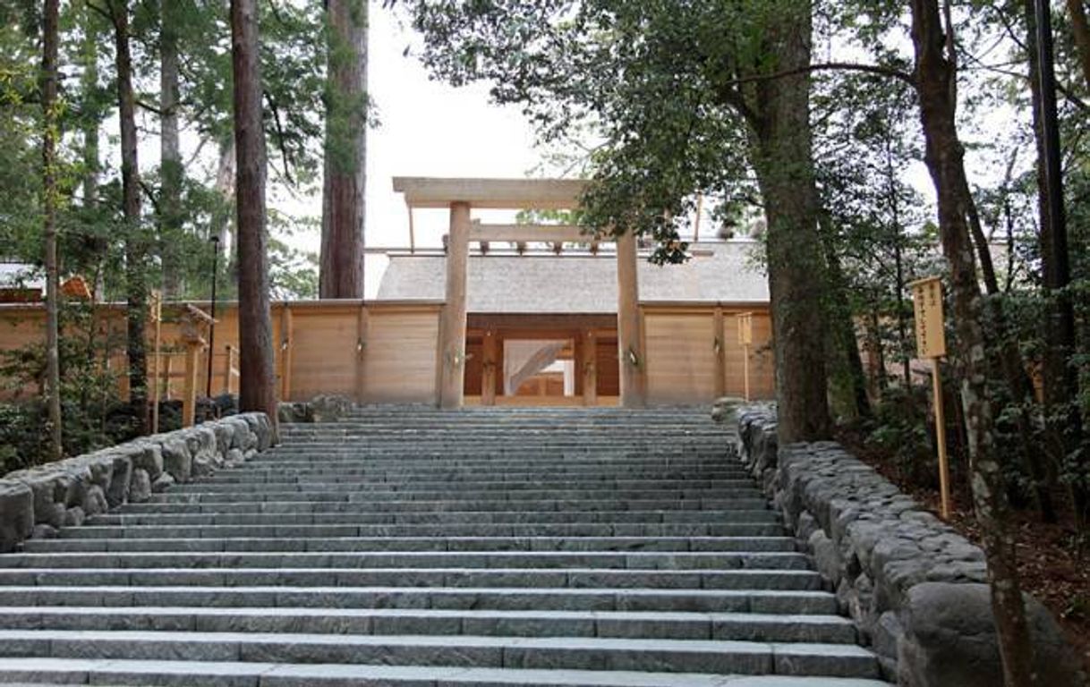 Fashion Santuário Ise Jingu