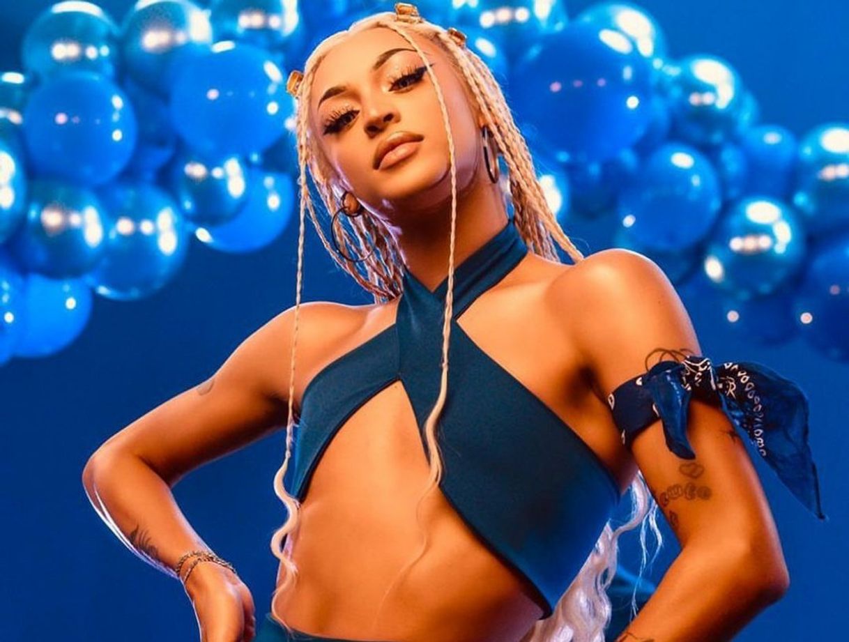 Fashion Pabllo Vittar feat. Psirico - Parabéns (Official Music Video) - YouTube