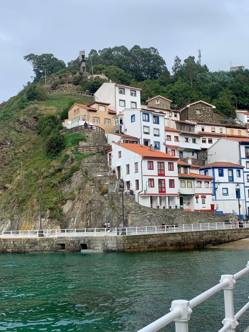 Place Cudillero