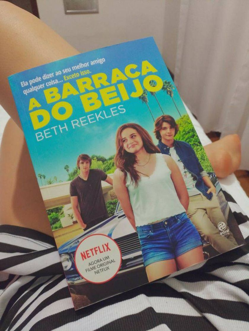 Book A barraca do beijo: Ela pode dizer ao seu melhor amigo qualquer