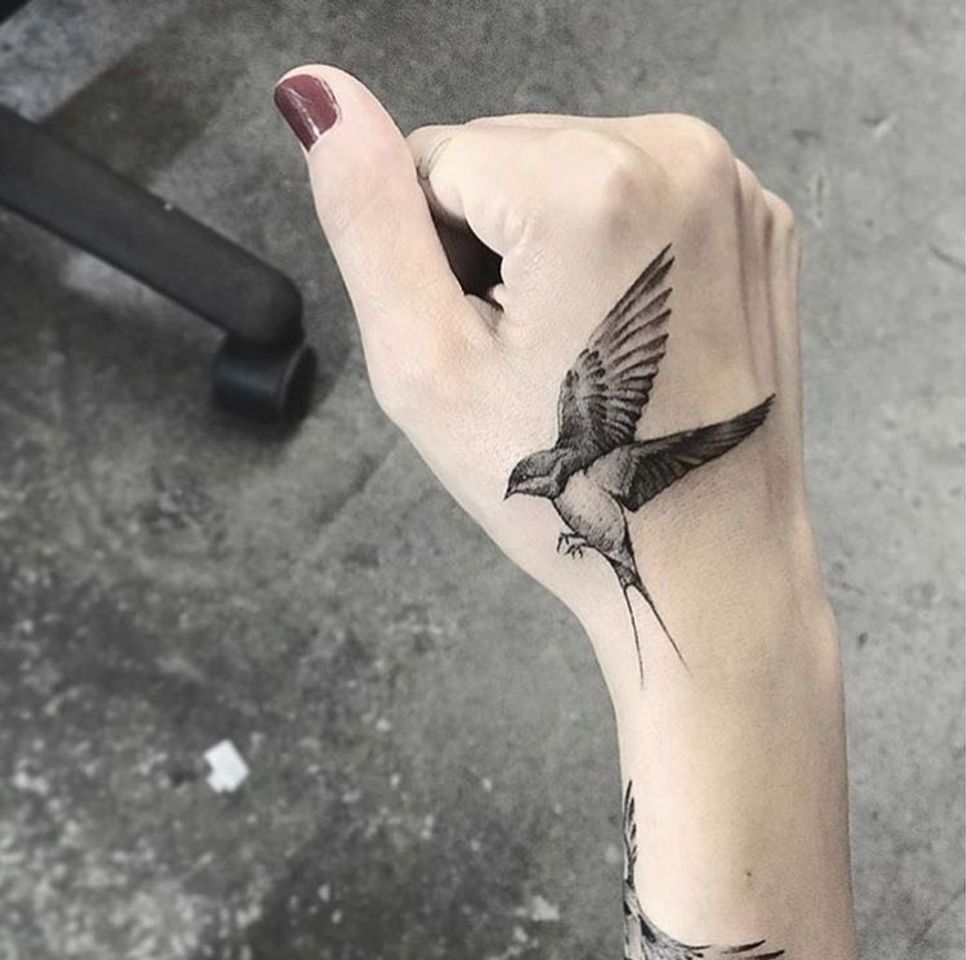 Moda Hummingbird Tattoo