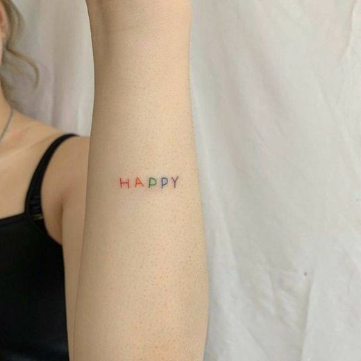 Tatuagem happy colorida