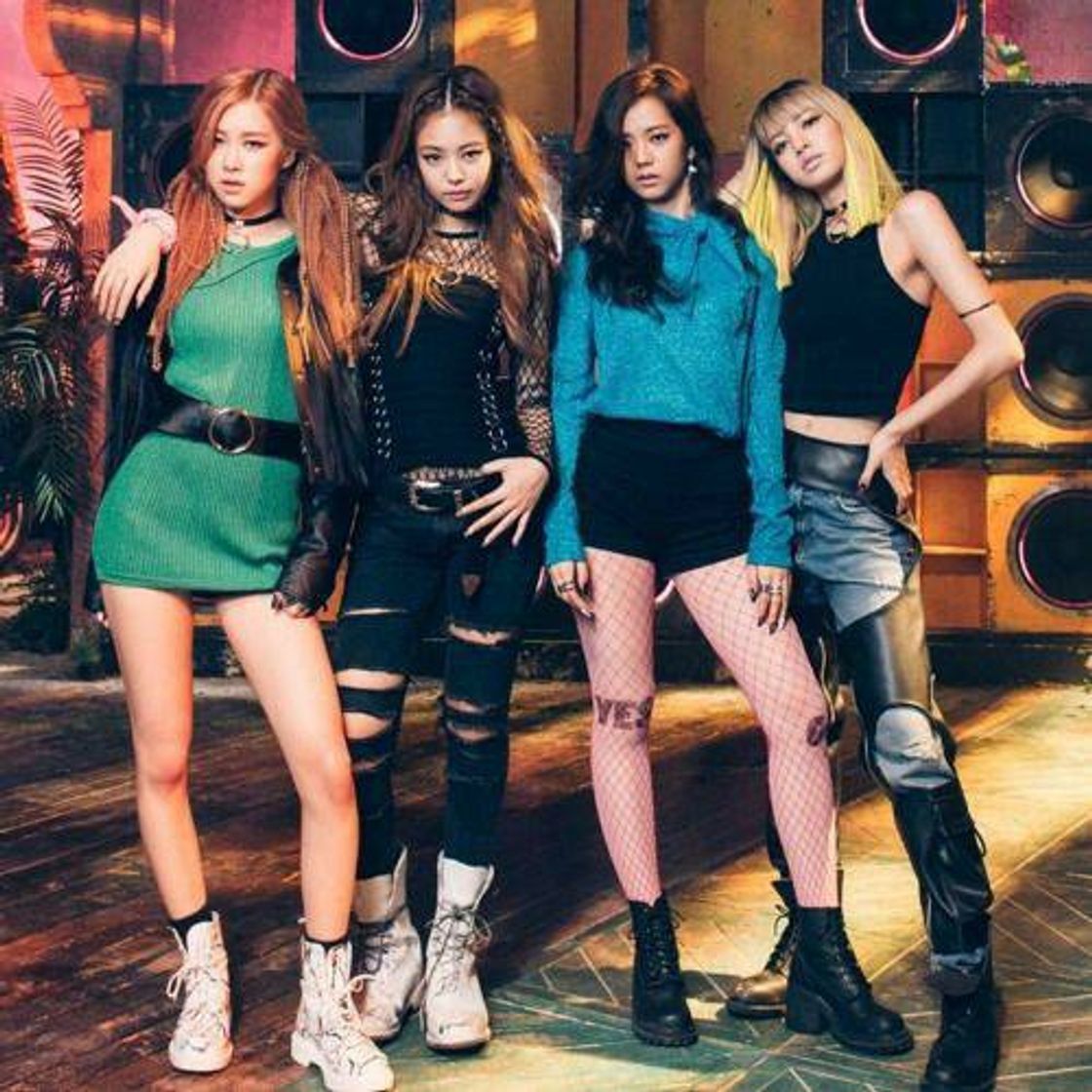 Music BOOMBAYAH - BLACKPINK