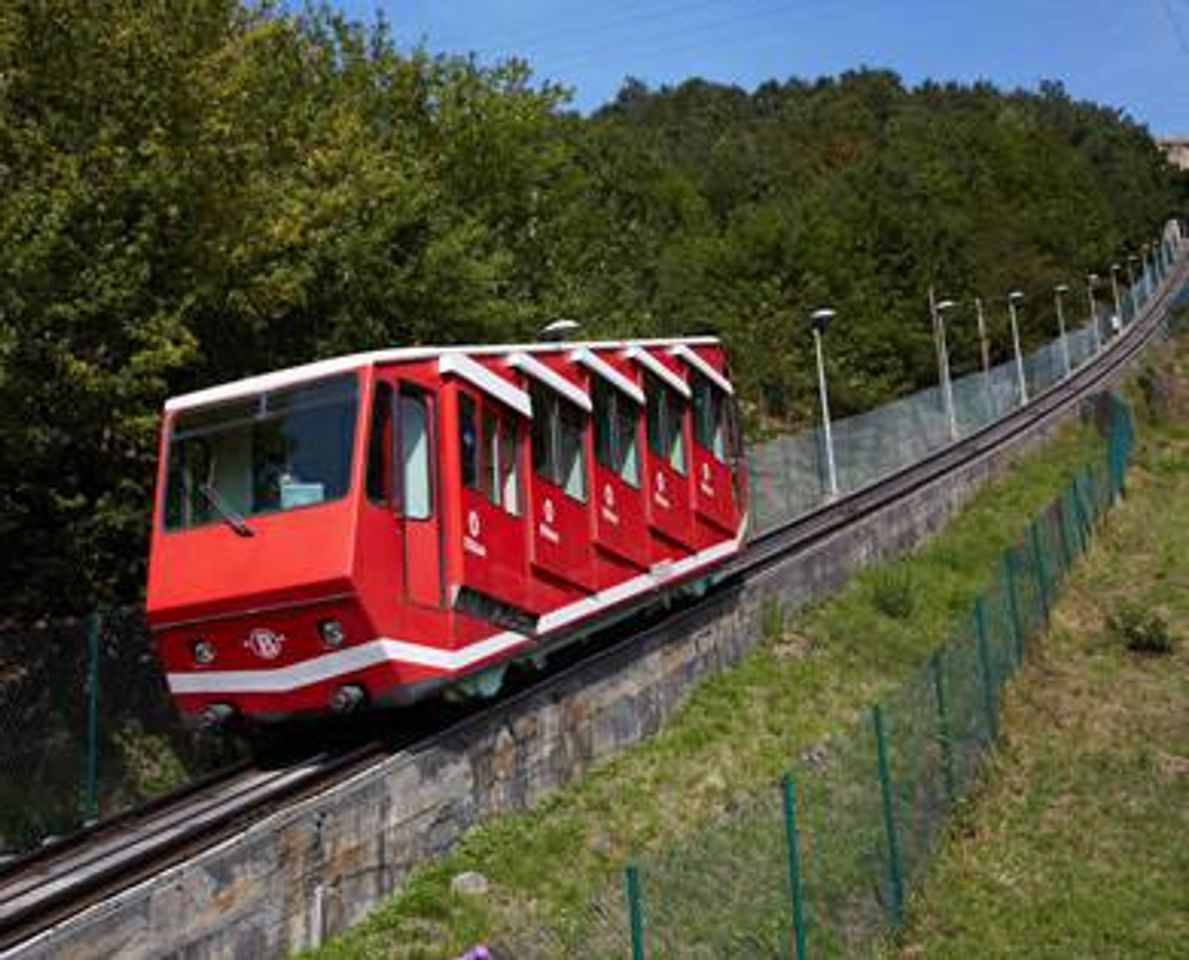 Place Funicular de Archanda