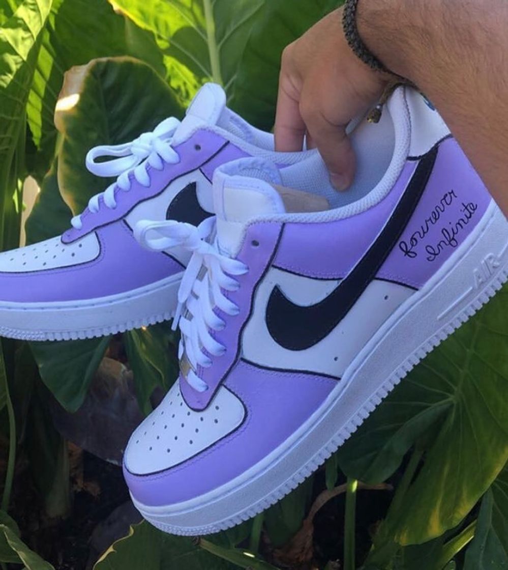 Social Nike Air Force 1