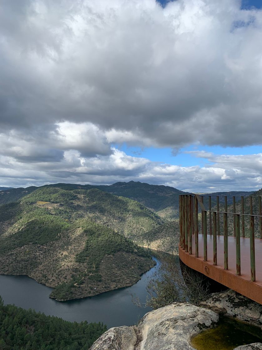 Lugar Miradouro Olhos do Tua