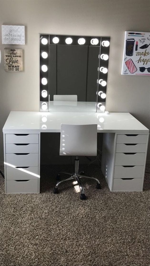 Fashion dressing table