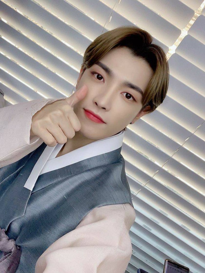 Fashion hongjoong icon