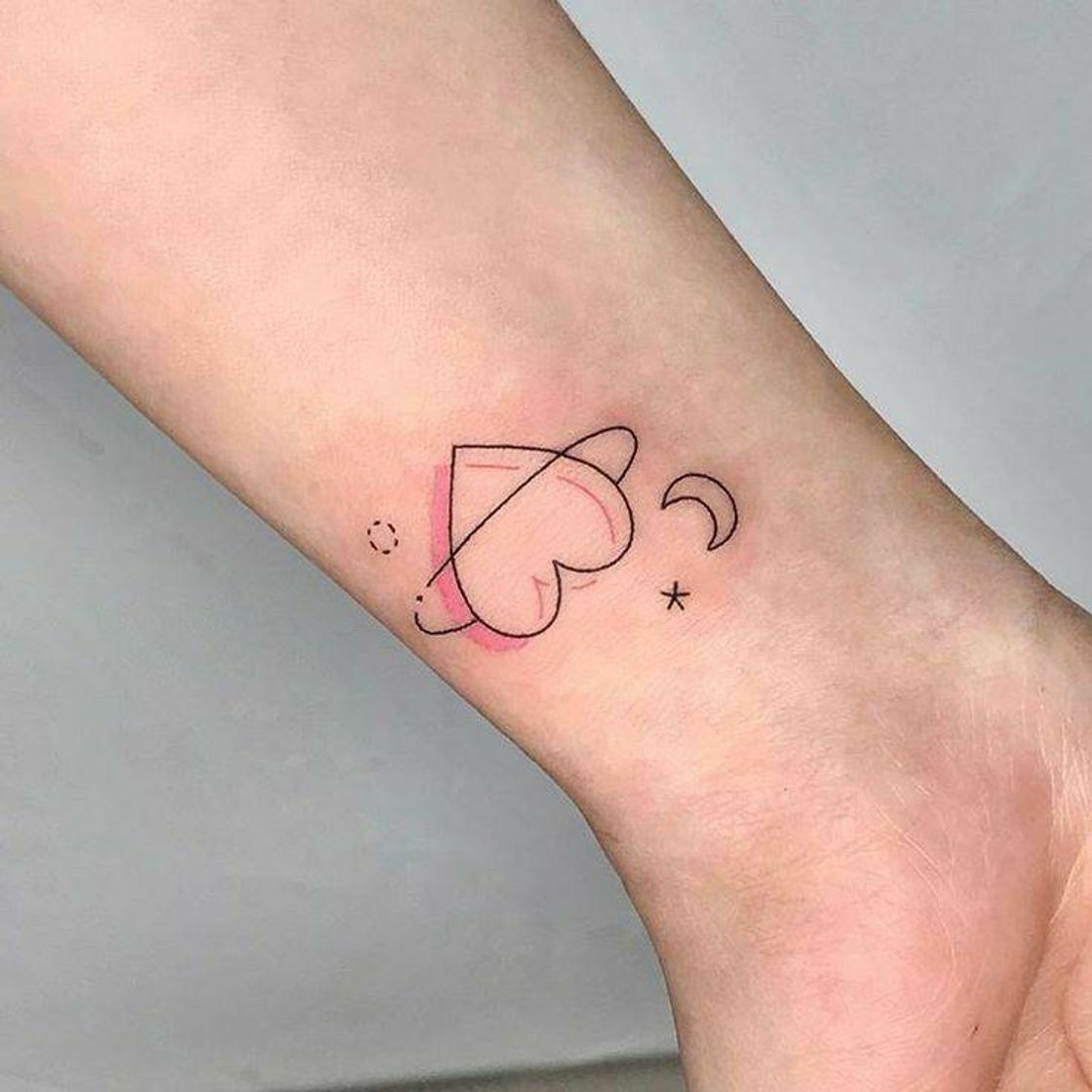 Fashion minimalist tattoo.