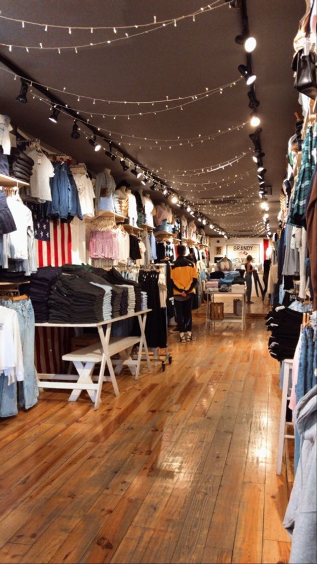 Lugar Brandy Melville