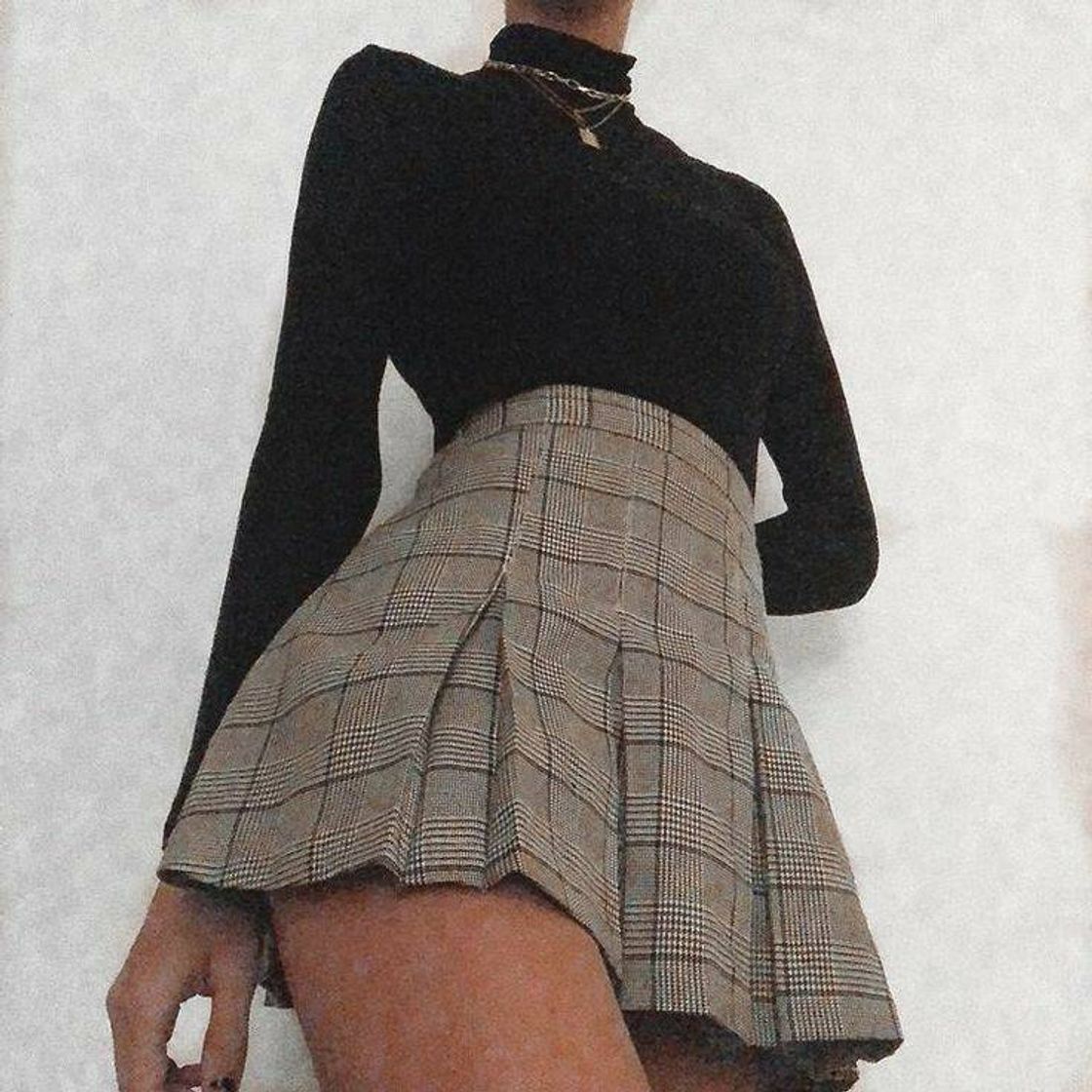 Moda plaid skirt outfit 