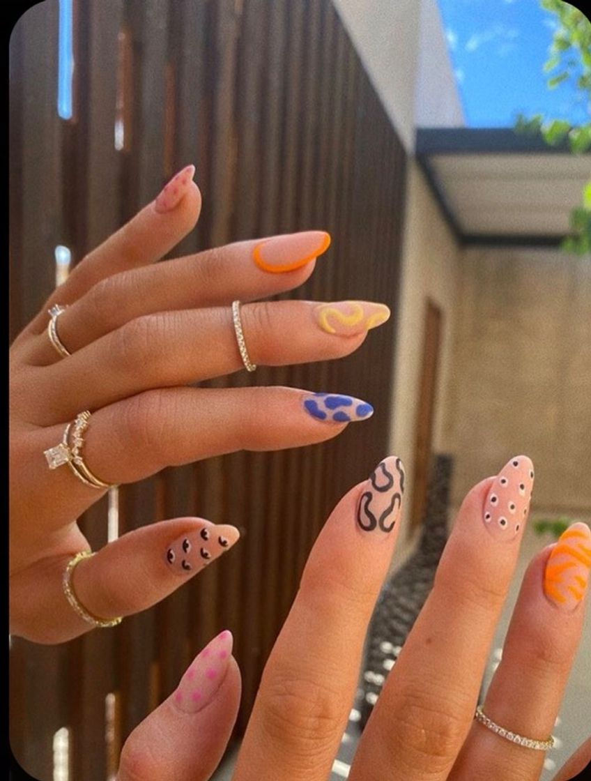 💅🏻