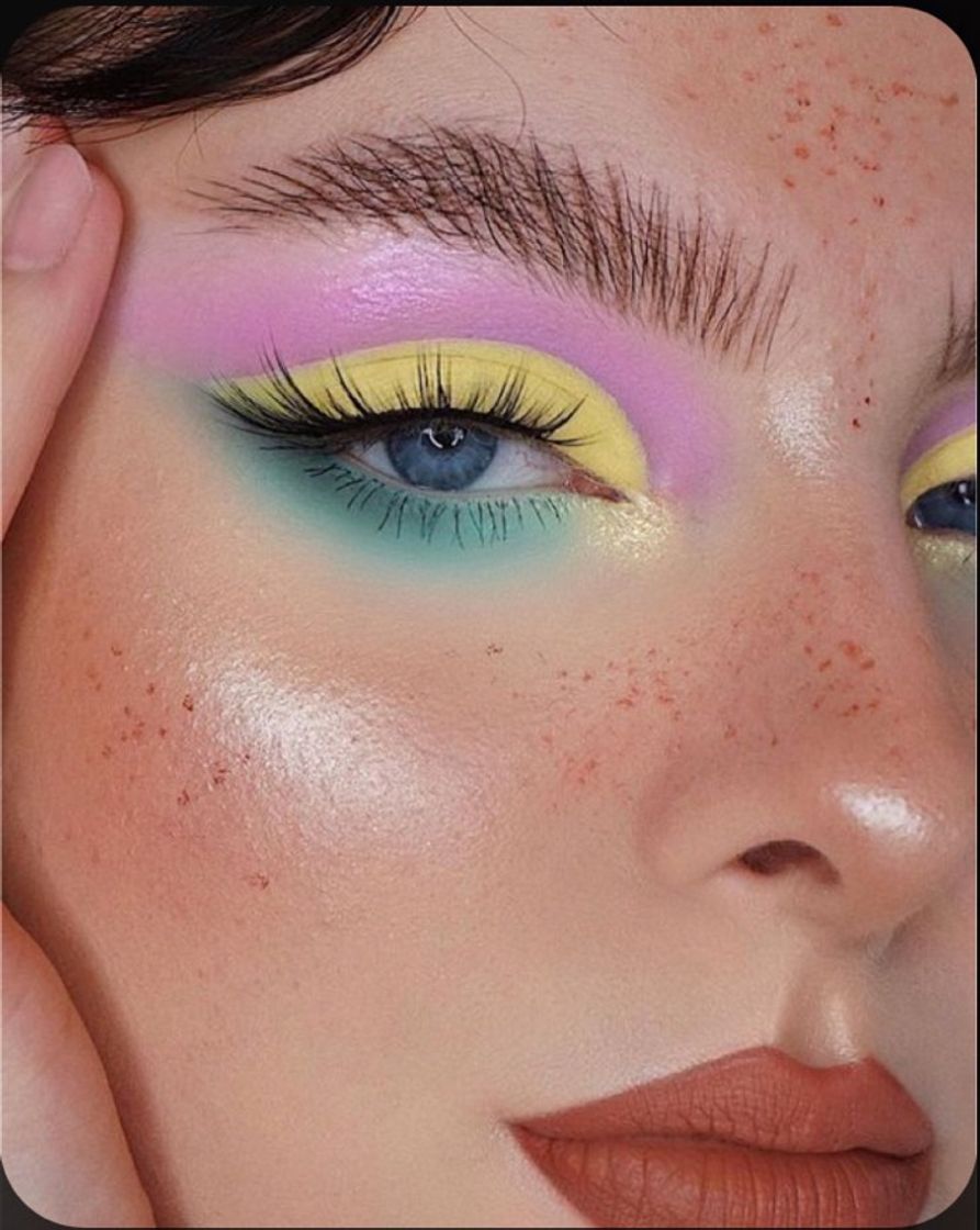 Sombra colorida 💖💛💚💜