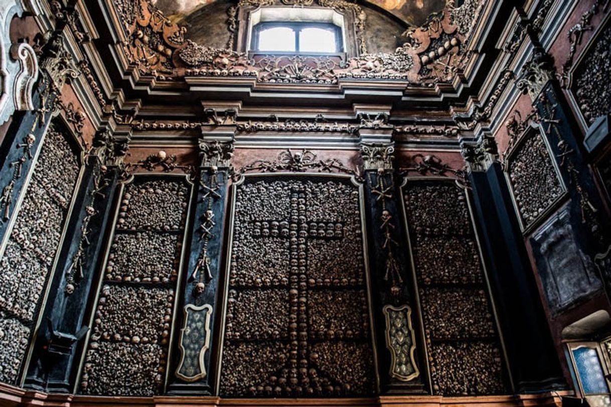 Lugar San Bernardino alle Ossa