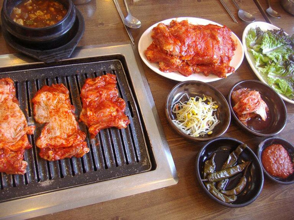 Social Gogi gui (o «barbacoa coreana»)

