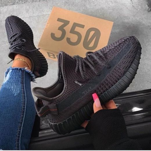 Yeezy Boost 350 V2