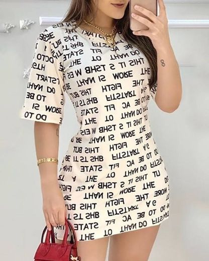 Vestido informal de manga corta con estampado de letras 